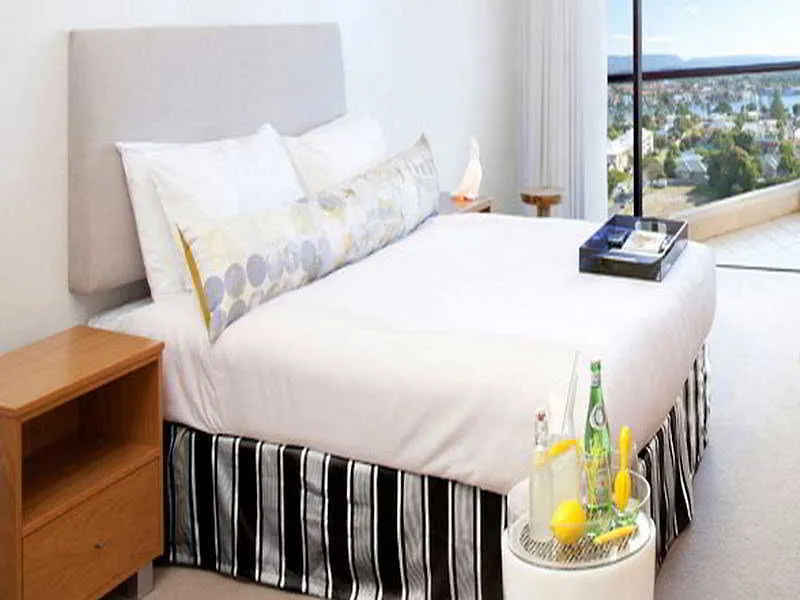 Hotel Qt Gold Coast