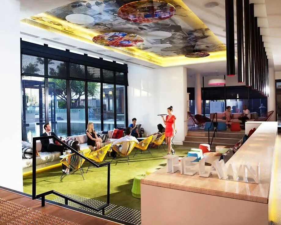 Qt Gold Coast Hotel